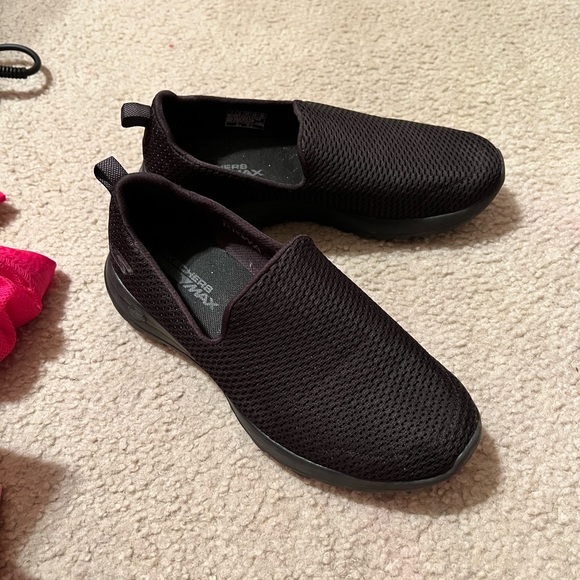 Shoes - Picture 2 of 2